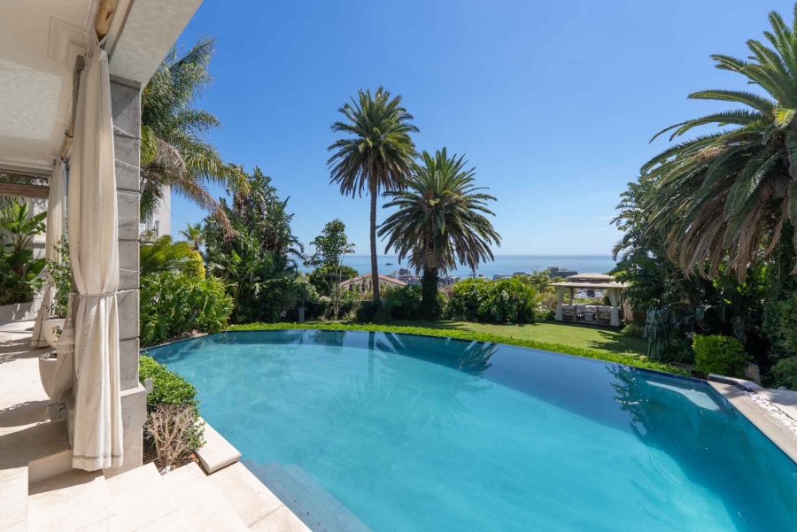 5 Bedroom Property for Sale in Fresnaye Western Cape